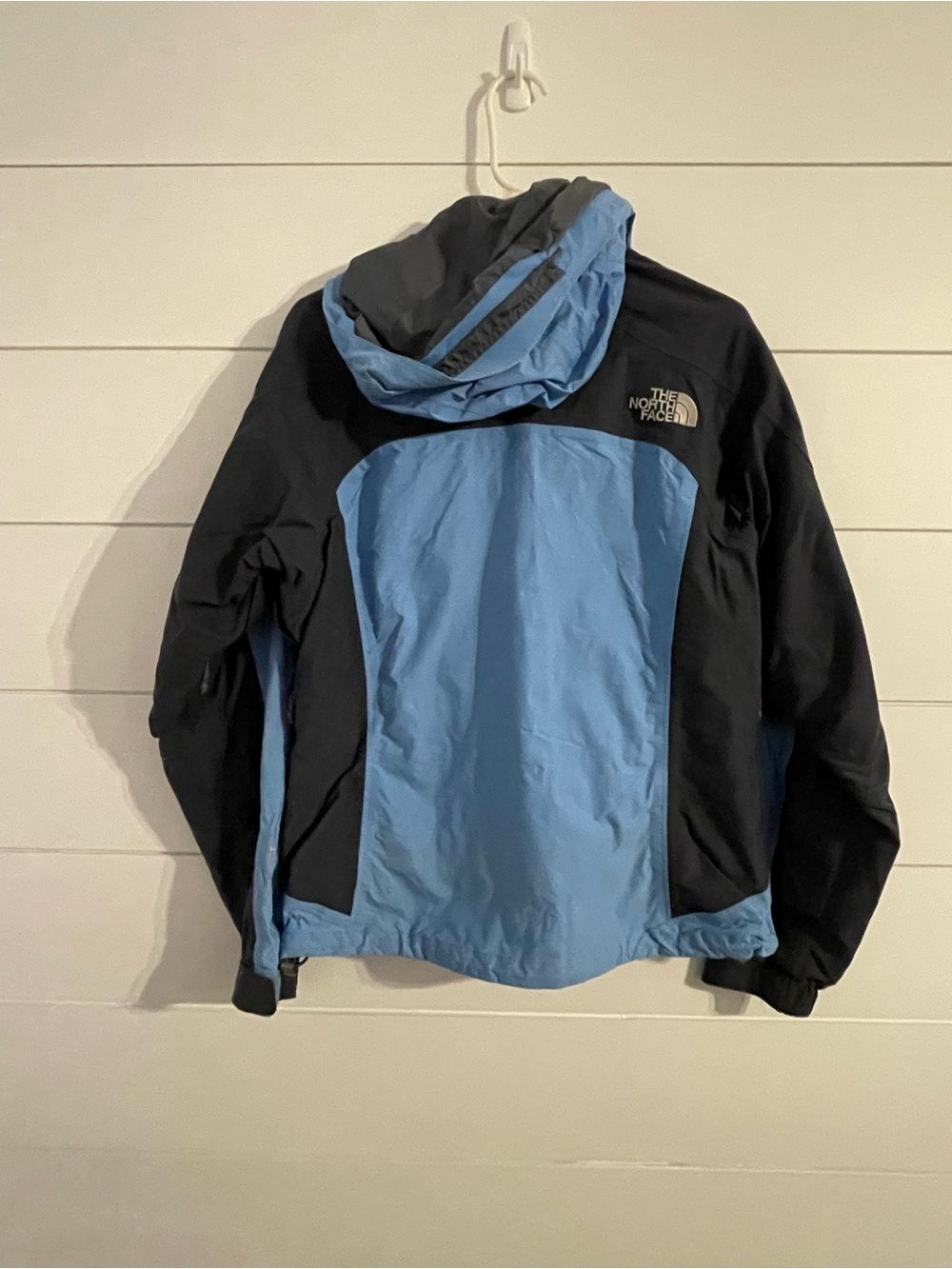 North Face jacket - Picture 9 of 9